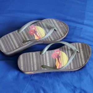 Flip flops